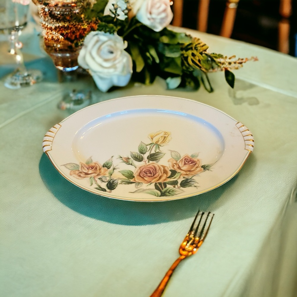 Kent China “Trio” oval serving platter made in occupied Japan. Mint condition.